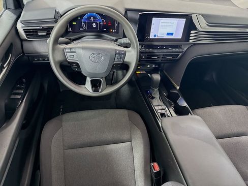 Used 2025 Toyota Camry LE FWD image 20