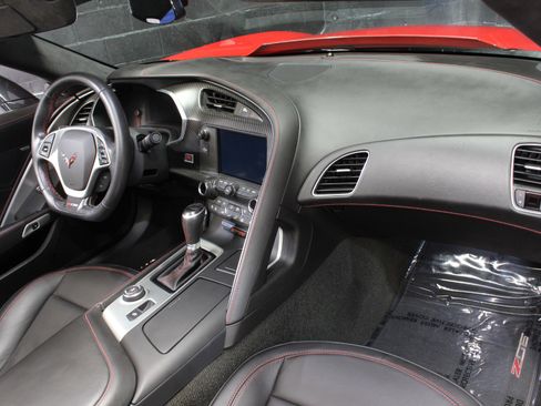 Used 2016 Chevrolet Corvette Z06 w/ 3LZ Preferred Equipment Group image 41