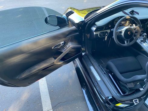 Used 2015 Porsche 911 GT3 RWD image 11
