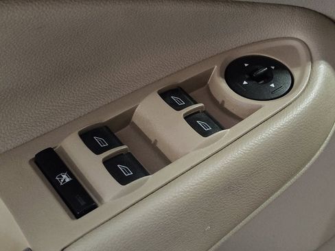 Used 2014 Ford Escape SE w/ Equipment Group 201A image 27