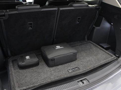 Used 2024 Volkswagen Atlas SEL Premium R-Line AWD/4WD image 19