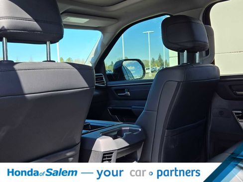 Used 2024 Toyota Tundra Limited image 10