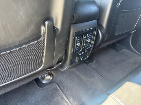 Used 2019 Jeep Grand Cherokee Limited AWD/4WD image 32