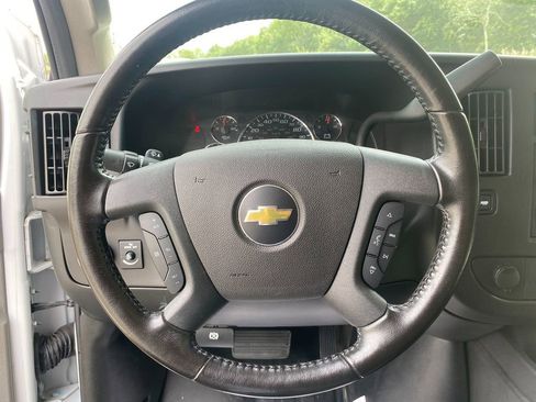 Used 2020 Chevrolet Express 2500 LS w/ Driver Convenience Package image 14