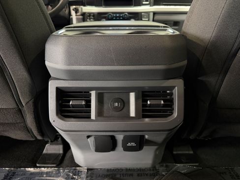 Used 2024 Ford F250 XLT w/ FX4 Off-Road Package AWD/4WD image 12