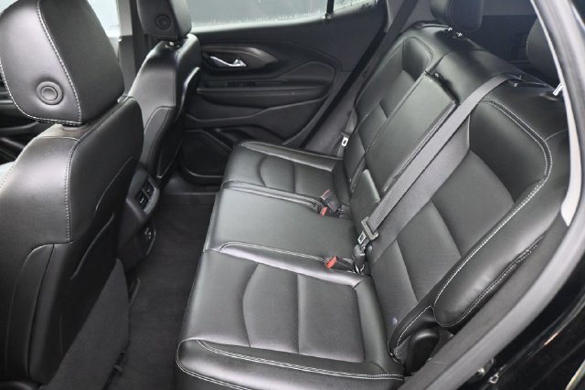 Used 2024 GMC Terrain SLT AWD/4WD image 19