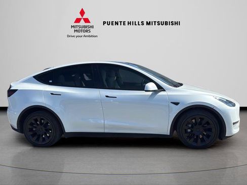 Used 2023 Tesla Model Y Long Range AWD/4WD image 4