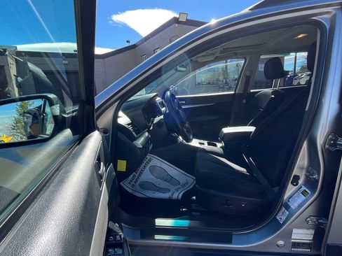 Used 2010 Subaru Outback 2.5i Premium image 19