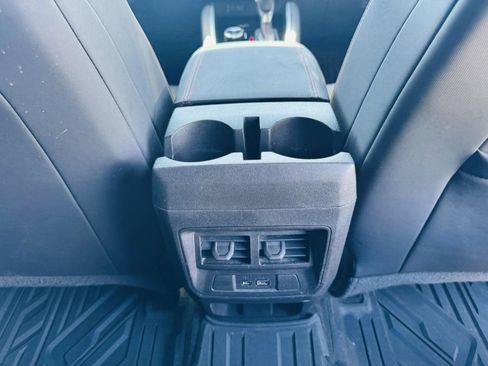 Used 2023 Chevrolet Colorado Z71 image 32