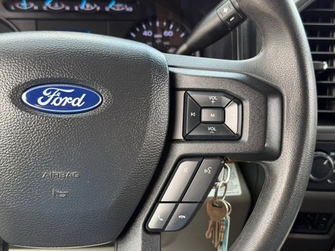Used 2022 Ford F550 4x4 Crew Cab Super Duty w/ Power Equipment Group image 13