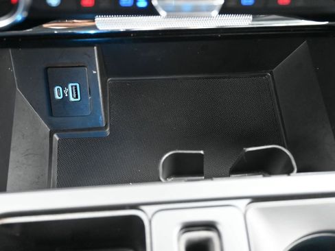 Used 2021 Ford F150 Lariat w/ Equipment Group 502A High AWD/4WD image 13