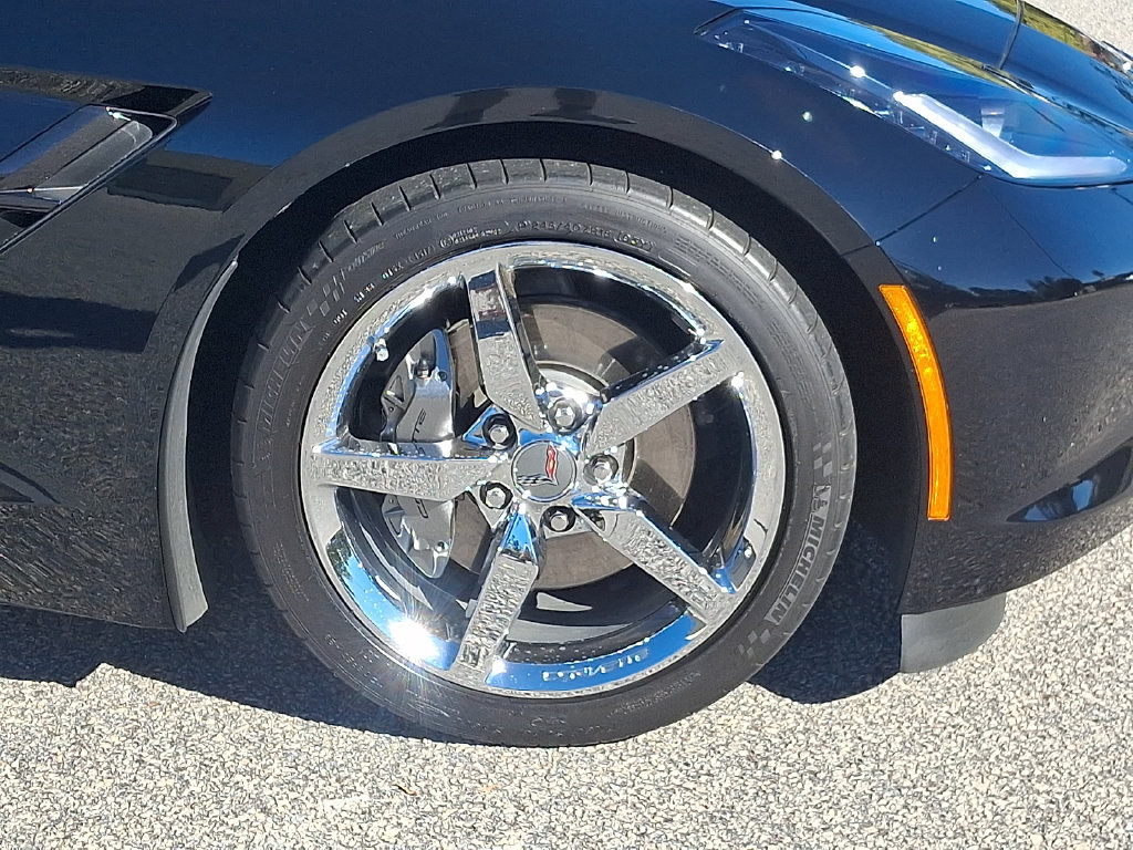 Used 2014 Chevrolet Corvette Stingray Coupe w/ 2LT Preferred Equipment Group RWD image 8
