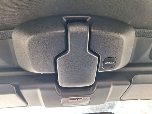 Used 2008 MAZDA MX-5 Miata Touring image 18