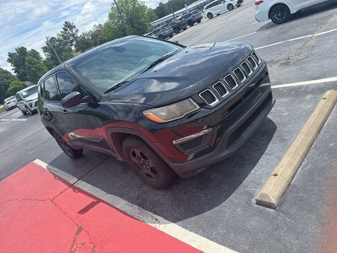 Used 2018 Jeep Compass Sport FWD image 3