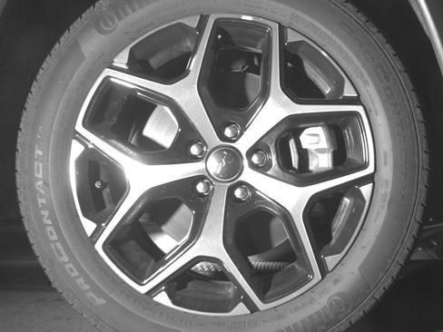 Used 2025 Jeep Compass Limited image 10