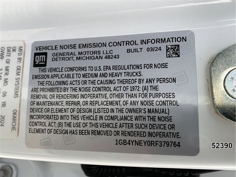 Used 2024 Chevrolet Silverado 2500 LT w/ Convenience Package image 16