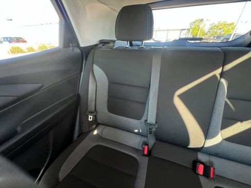 Used 2025 Chevrolet TrailBlazer LT FWD image 39