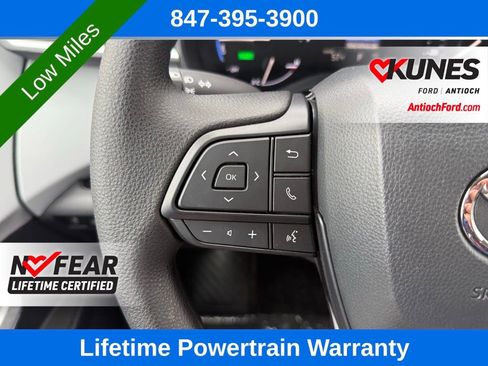 Used 2025 Toyota Sienna LE image 38