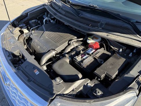 Used 2016 Ford Explorer Platinum image 30