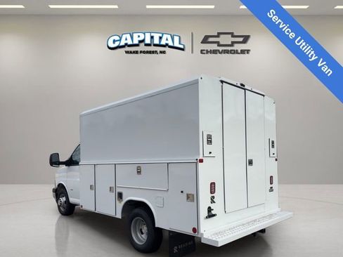 New 2025 Chevrolet Express 3500 w/ Power Convenience Package image 3