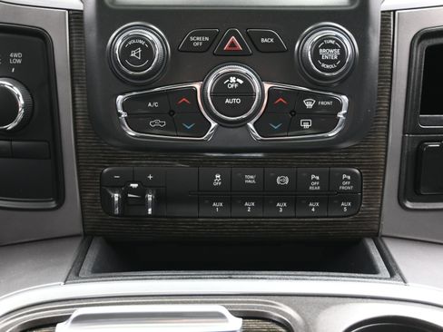 Used 2017 RAM 2500 Limited AWD/4WD image 39