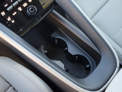 New 2025 Porsche Macan 4 Electric AWD/4WD image 22
