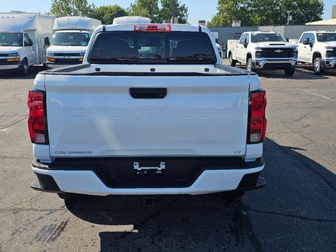 Used 2023 Chevrolet Colorado LT w/ LT Convenience Package II AWD/4WD image 6