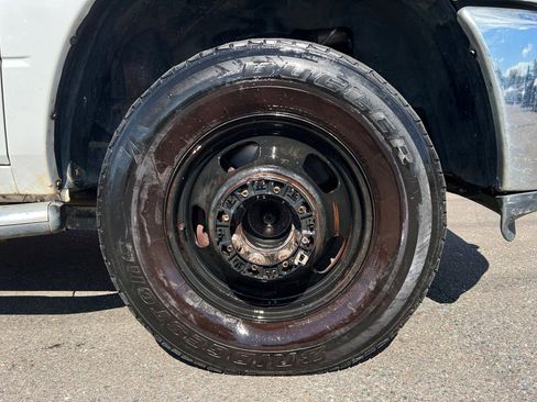 Used 2018 RAM 3500 Tradesman w/ Chrome Appearance Group image 13