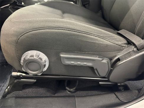 Used 2022 Jeep Wrangler Unlimited Sport image 17