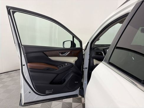 Used 2019 Subaru Ascent Touring AWD/4WD image 10