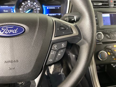 Used 2018 Ford Fusion S FWD image 16