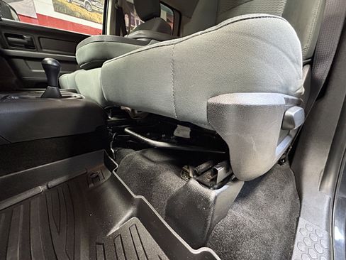 Used 2017 RAM 2500 Tradesman w/ Chrome Appearance Group image 20