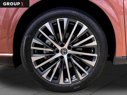 Used 2023 Lexus RX 350 Premium Plus w/ Accessory Package (Z1) FWD image 9