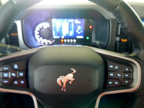 Used 2021 Ford Bronco Badlands image 12