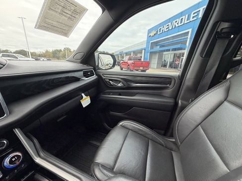 Used 2021 GMC Yukon Denali w/ Denali Ultimate Package image 25