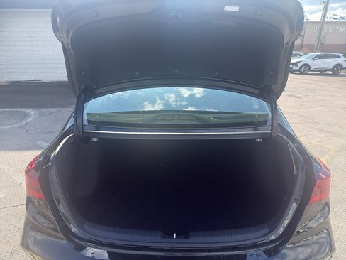 Used 2023 Kia Forte LXS w/ LXS Technology Package FWD image 5