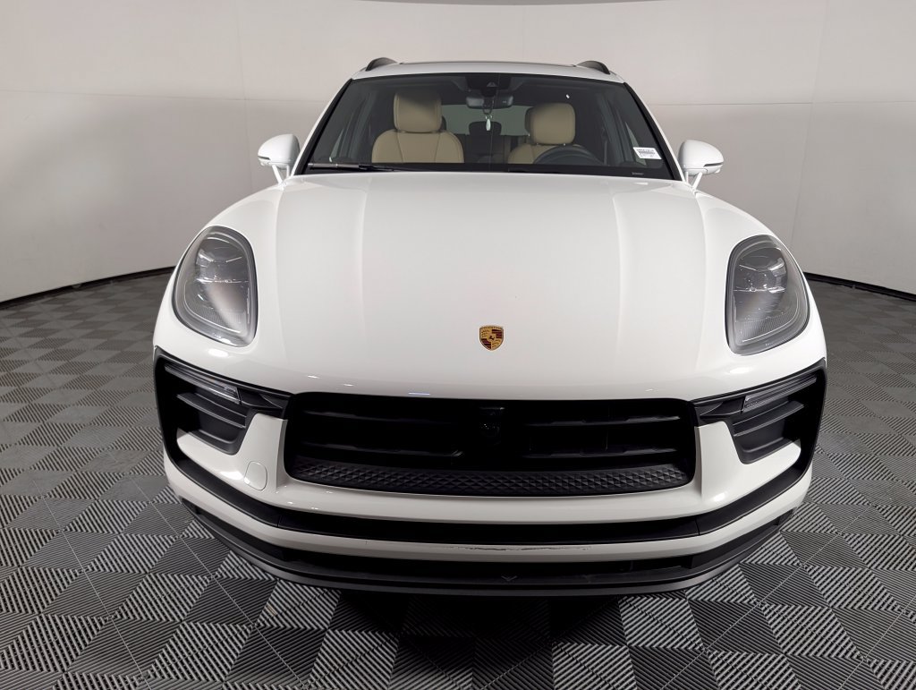 New 2026 Porsche Macan AWD/4WD image 10
