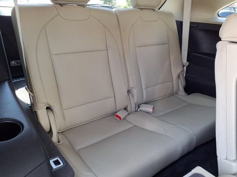 Used 2017 Acura MDX SH-AWD image 22
