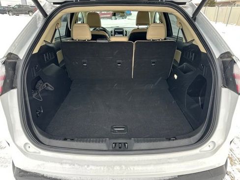 Used 2023 Ford Edge SEL w/ Convenience Package image 23