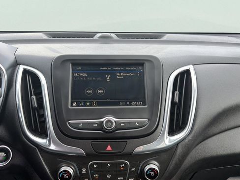 Used 2019 Chevrolet Equinox LT image 14