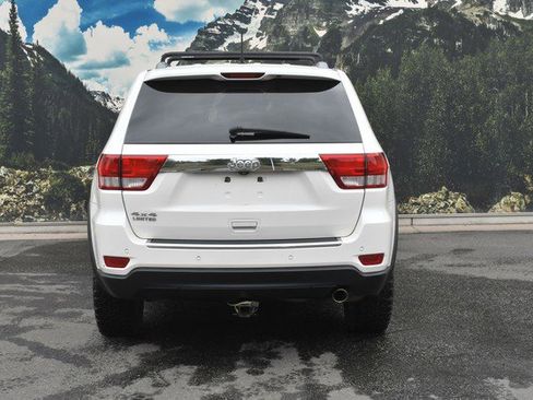Used 2012 Jeep Grand Cherokee Limited w/ Luxury Group II AWD/4WD image 10