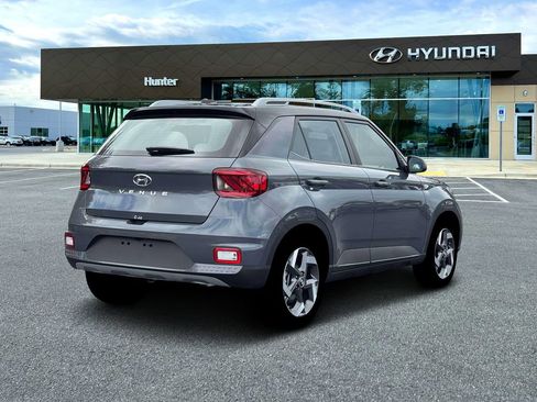 New 2026 Hyundai Venue SEL FWD image 7