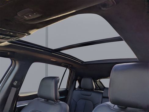 Used 2025 Jeep Wagoneer S Launch Edition image 22