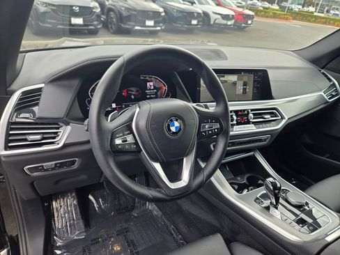 Used 2022 BMW X5 sDrive40i w/ Premium Package RWD image 9