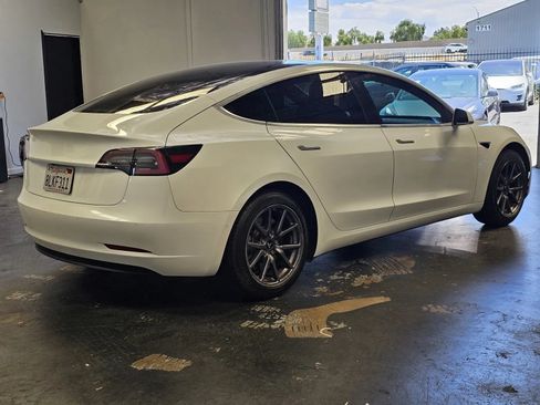 Used 2019 Tesla Model 3 Standard Range Plus RWD image 4