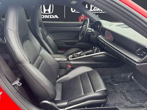 Used 2020 Porsche 911 Carrera S image 15