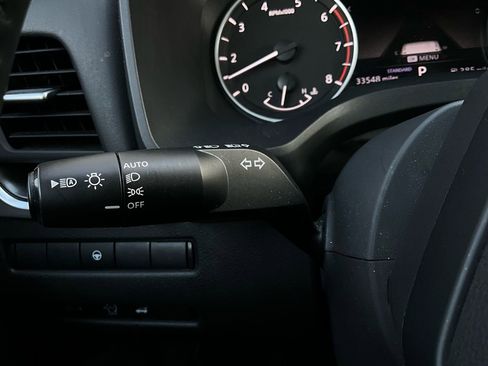 Used 2025 Nissan Rogue SV image 35