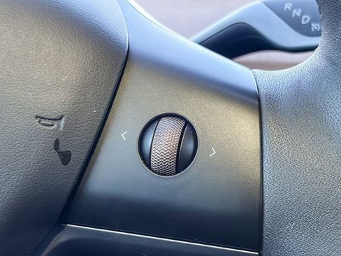 Used 2023 Tesla Model Y Long Range image 20