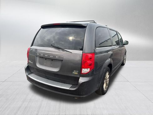 Used 2019 Dodge Grand Caravan SXT FWD image 6