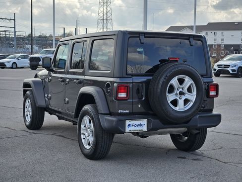 Used 2020 Jeep Wrangler Unlimited Sport S image 4